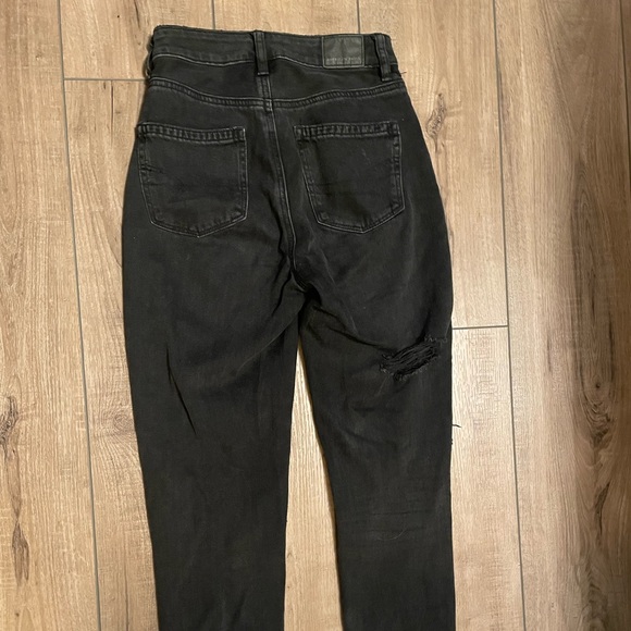 Black American Eagle Ripped Jeans - Picture 4 of 4